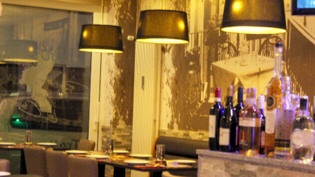 La Calabria Ausschnitt der Theke und des Gastraums